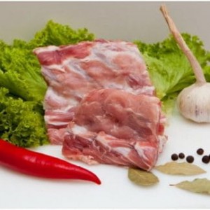 PODGARDLE WIEPRZOWE ZE SKÓRÁâ VAC OK.1,8KG